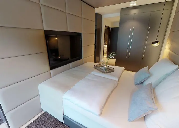 Apartment White Pearl 3.07 *